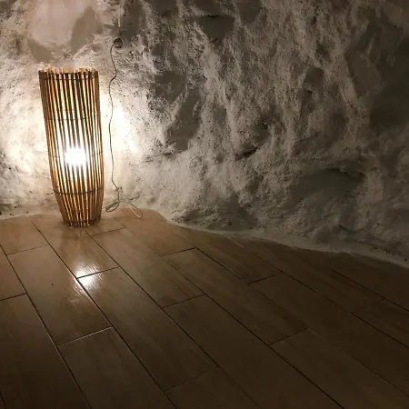 Casa Cueva “la Estrella” *